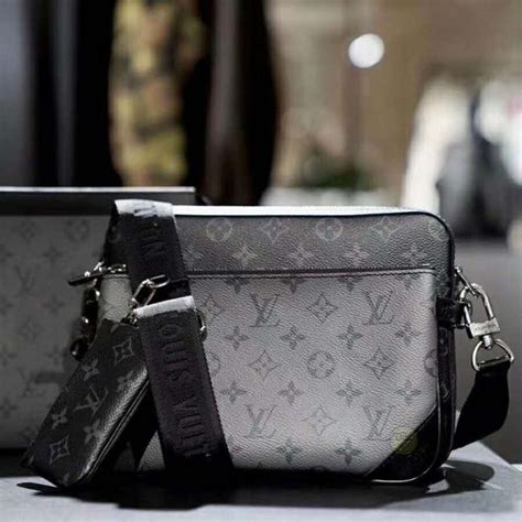 men's louis vuitton messenger bag